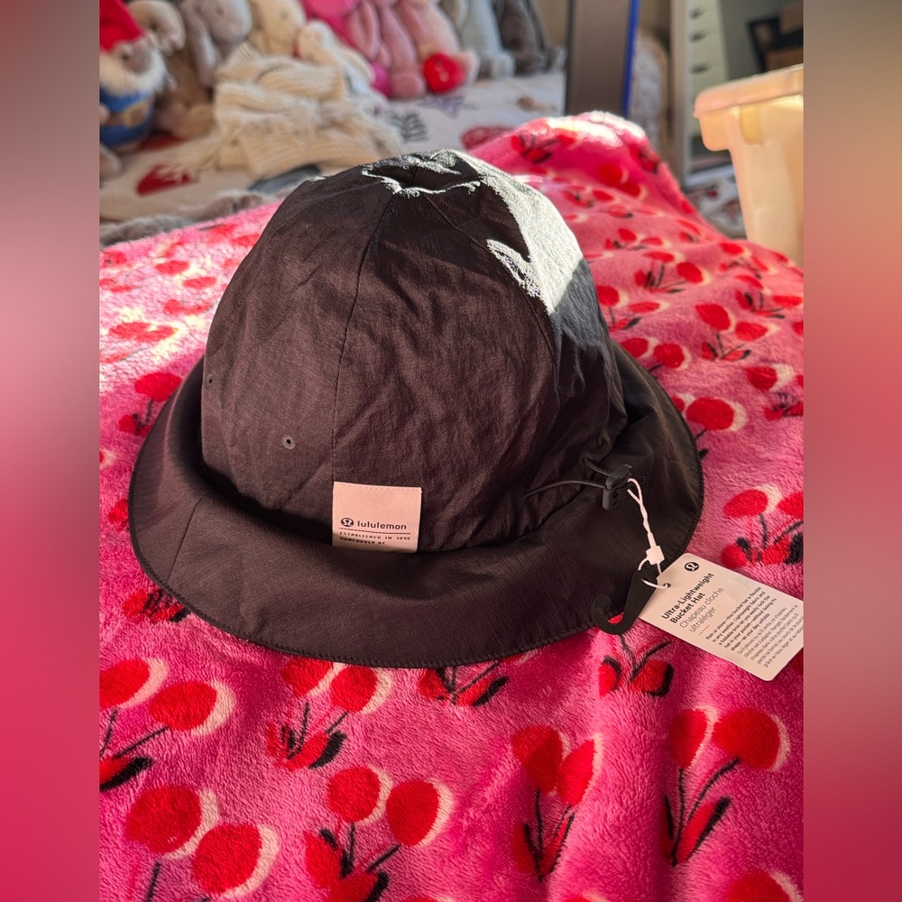 Lululemon Lightweight Bucket Hat - Picture 1 of 6